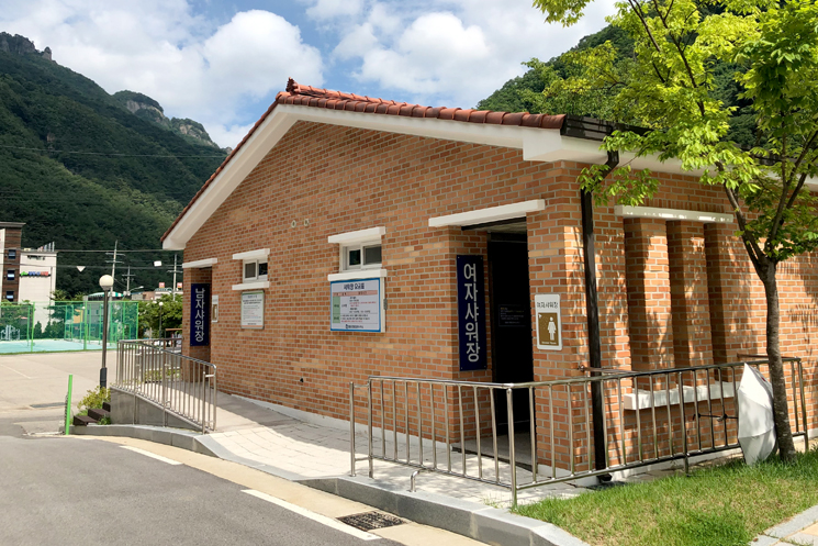 샤워장 외부전경