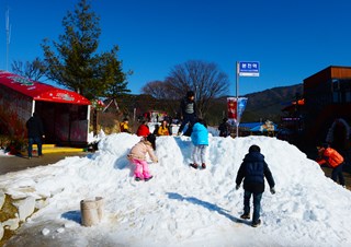 분천역 산타마을 - 눈썰매장